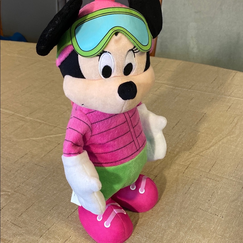 Just Play Mickey/Minnie Mouse Skier Aviator Christmas Musical Dancing -VIDEO